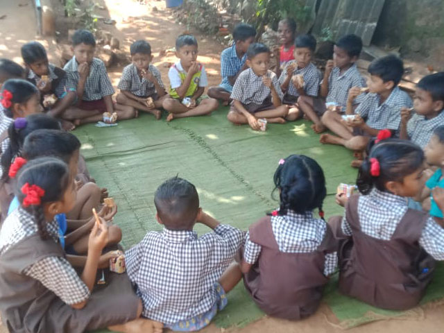 L-Childr-day-Karjat-14-No-24